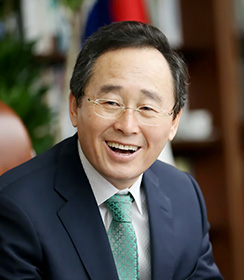 President of Governors Association of Korea Gangwon Province Governor